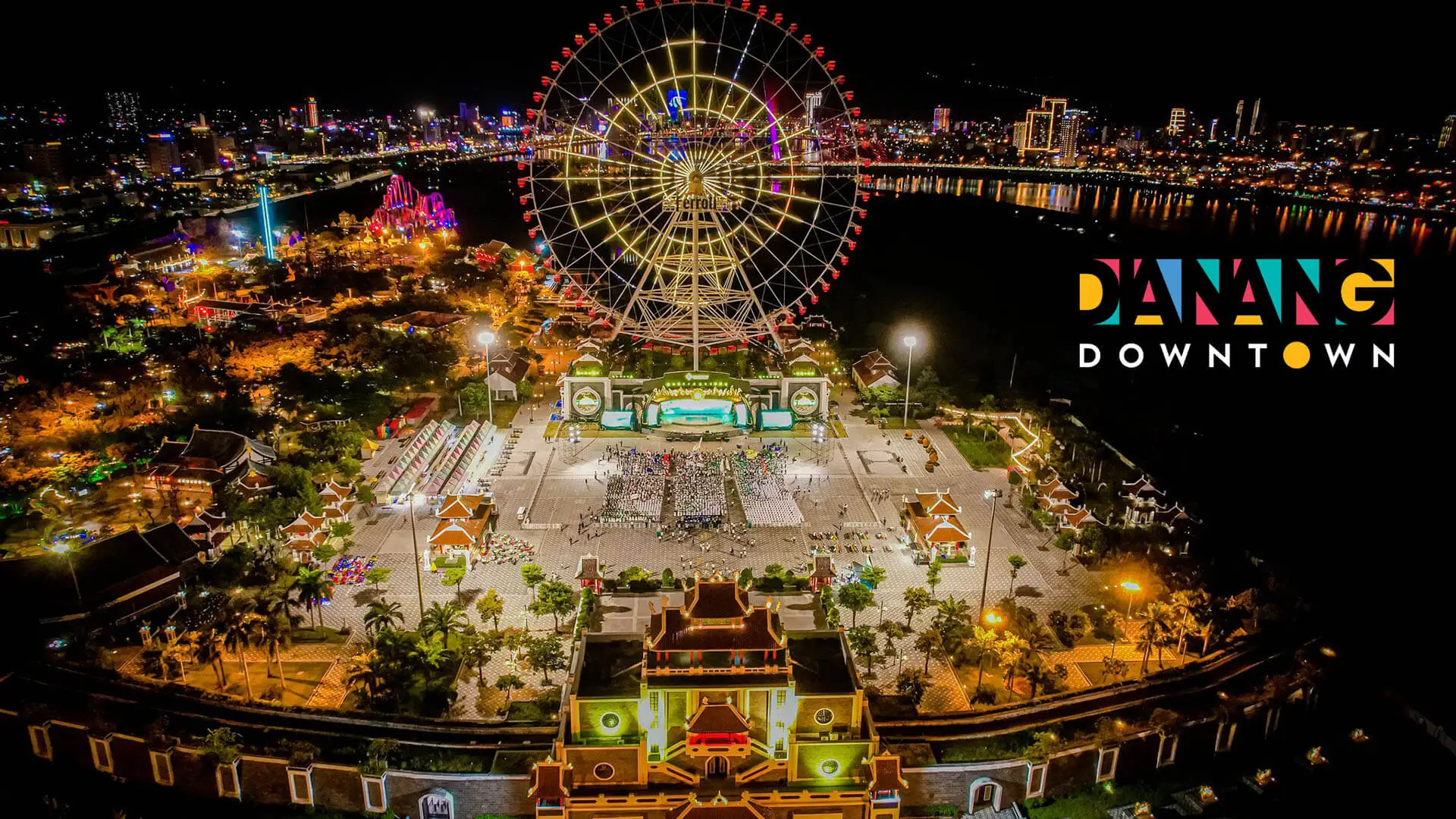 Toàn cảnh Da Nang Downtown bên bờ sông Hàn

