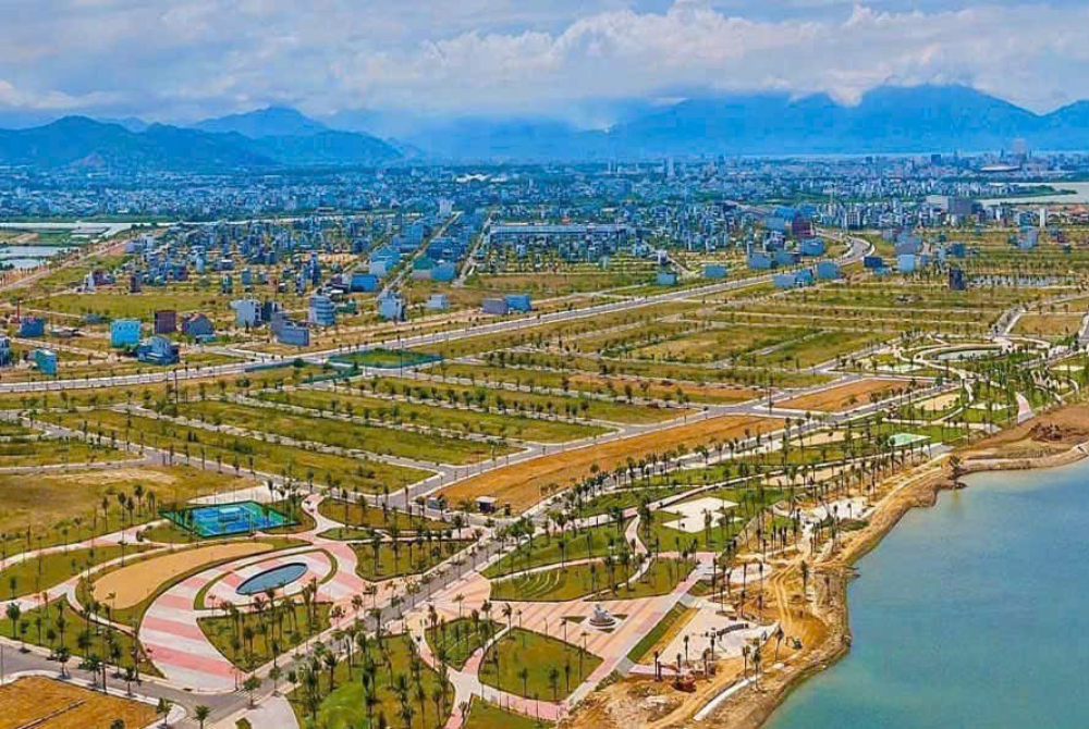 Hạ tầng đồng bộ tại khu đô thị Nam Hòa Xuân ven sông